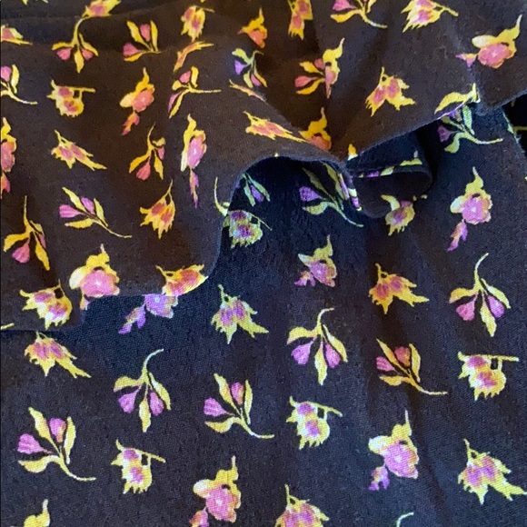 Loft ruffled blouse pink and yellow floral - Picture 3 of 4